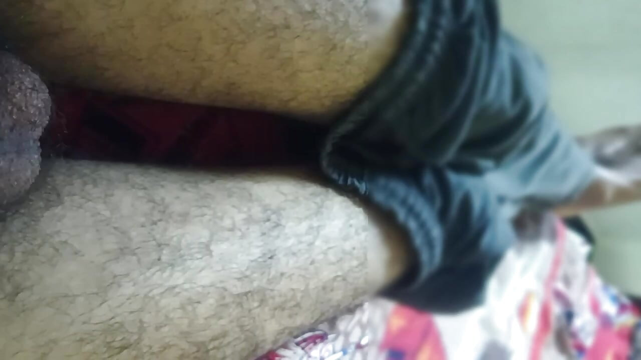 Bhabhi se snaží vzít mého velkého ptáka do úst