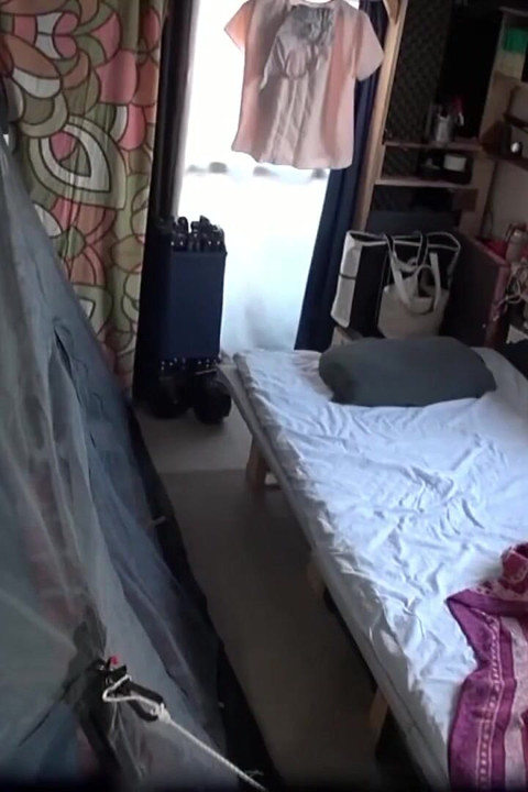 My Wife's Friend Stayed in My Room and Her Mature Charm Slowly Pulled Me Closer - Ep2