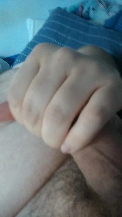 Je joue avec ma queue