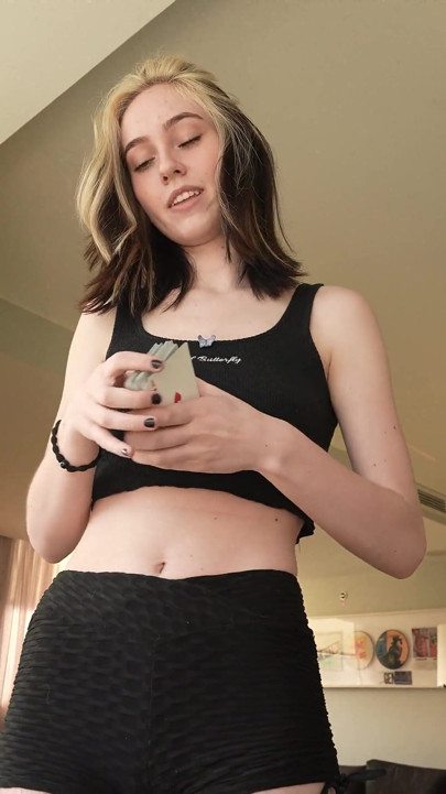 Hot teen stepdaughter wants to shows off her magic tricks