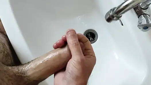 Small cumshot