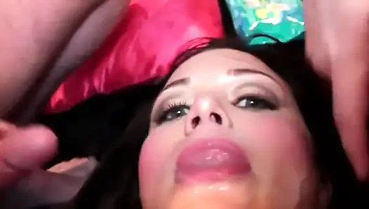 Dickes Heißes Küken, Orgie