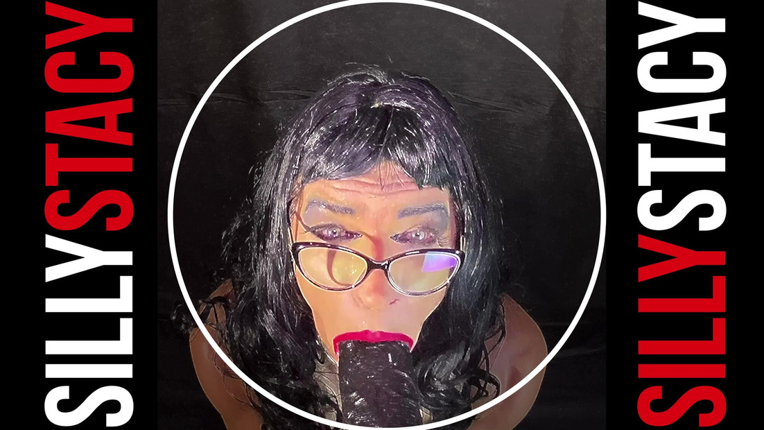 Dirty Sissy suck black dildo
