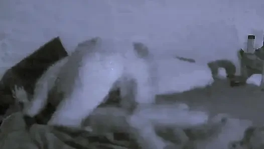 Boşalmam ve onun ateşli dölünü içime hissetmem gerekiyordu.