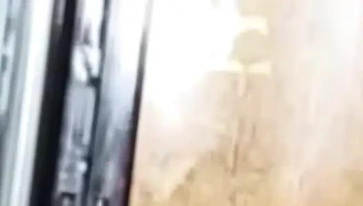 Индийскую дези бхабхи хардкорно трахают как машина с большим хуем