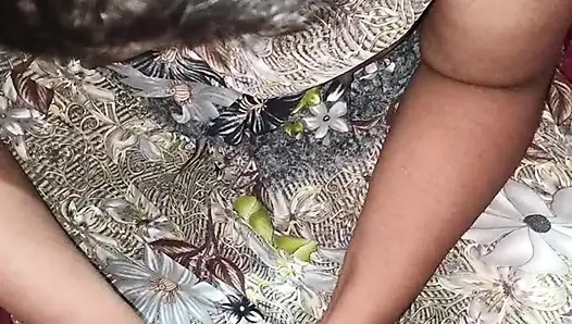 Bercinta dengan saree