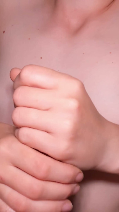 My 18-year-old stepsister with tiny tits agreed to a quick handjob! | Clip 1