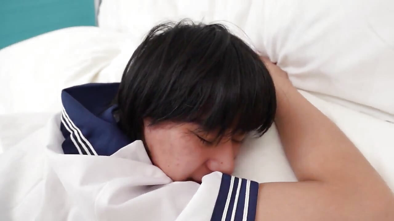 田村瞳 制服を着た素人少女 第3巻