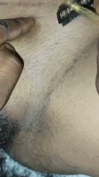 Sister-in-law did a cool cleaning by making her pussy hair | Clip 2