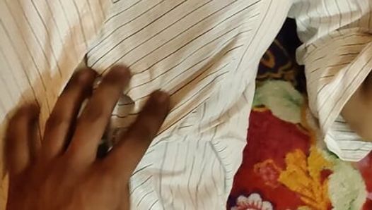 Raat Aaya Erkek Arkadaşı benimle tam çıplak seks yaptı video