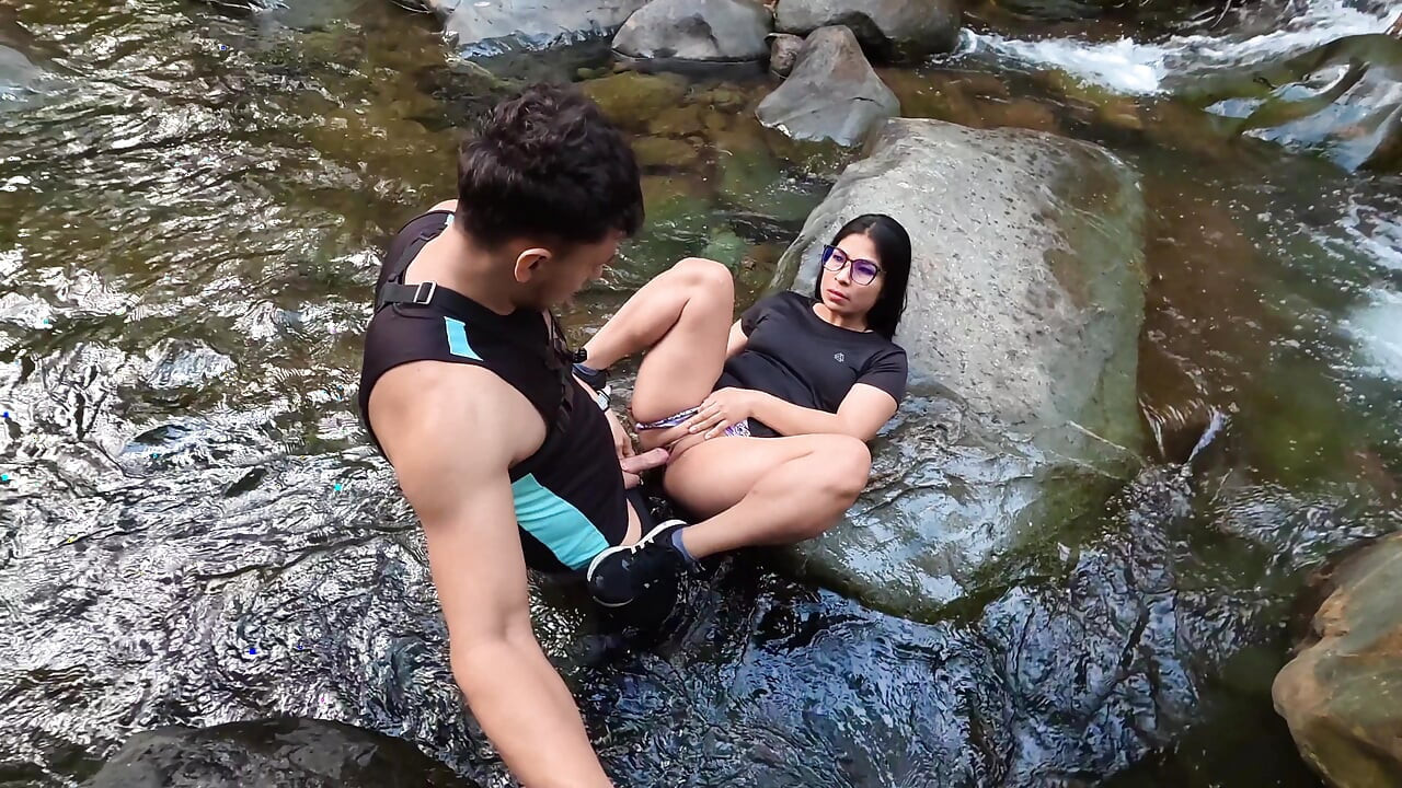 PART ONE fucking in the river.. SEX IN PUBLIC a madness lets her face be filled with cum