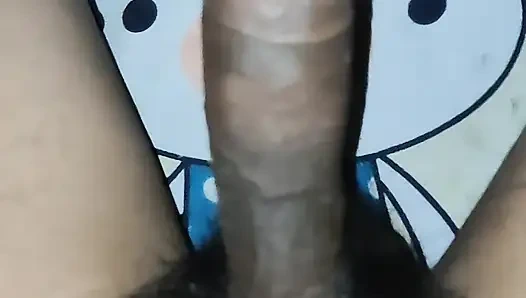 Ekta bhabhi ne apne pati ko wishkey pila ke pados ke young ladke se pyar se apni chut ki pyaas bujai