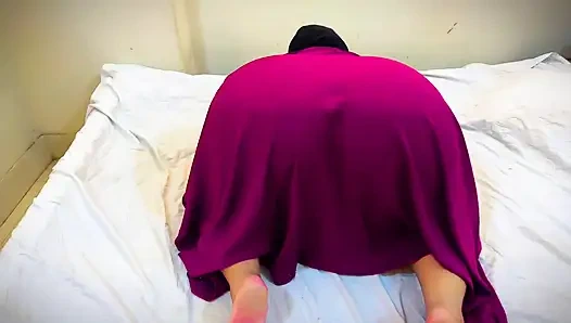 I Can't Start My Day Without Pillow Humping because i'm super hot MILF women from arab