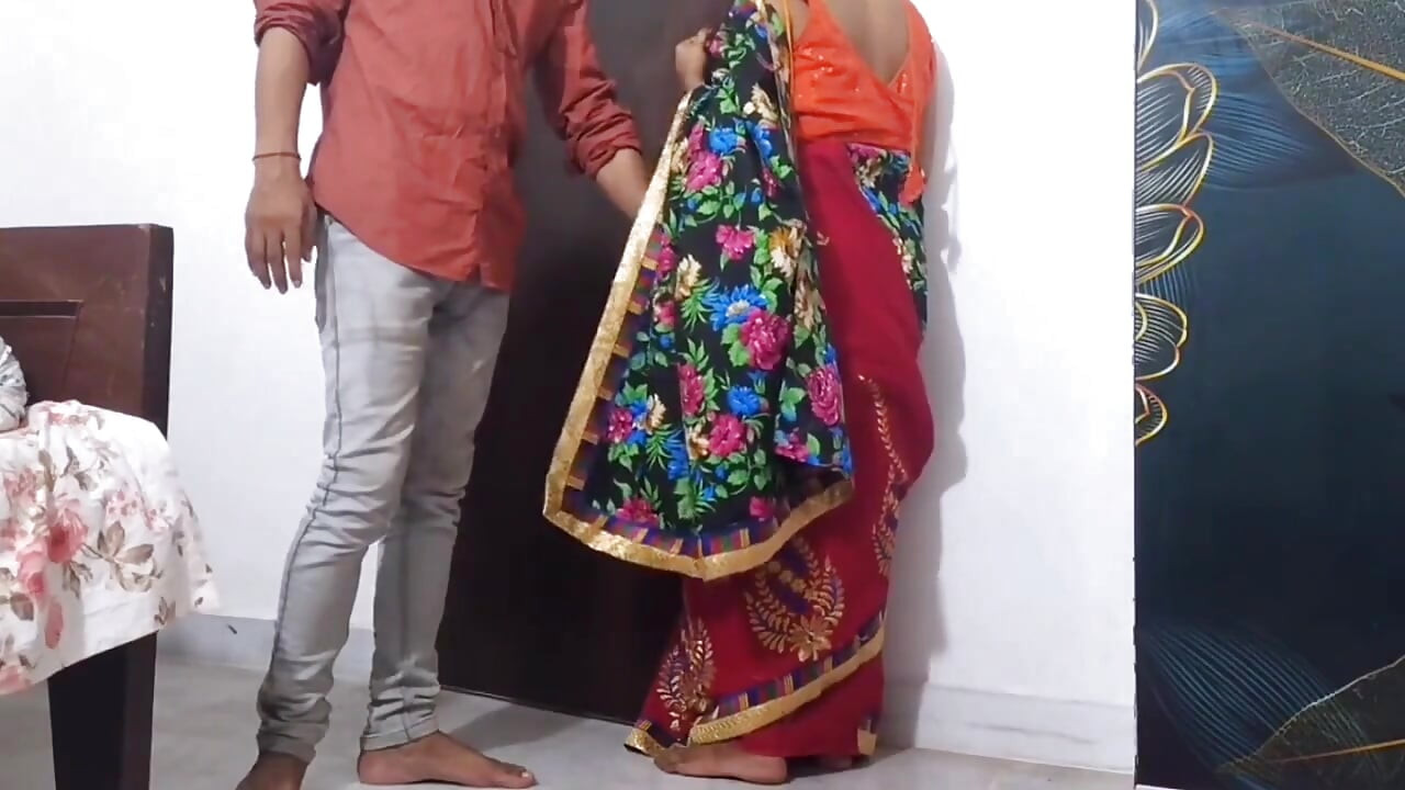 Neighbor Bhabhi Came to Her Neighbor's House to Get Her Ass Fucked