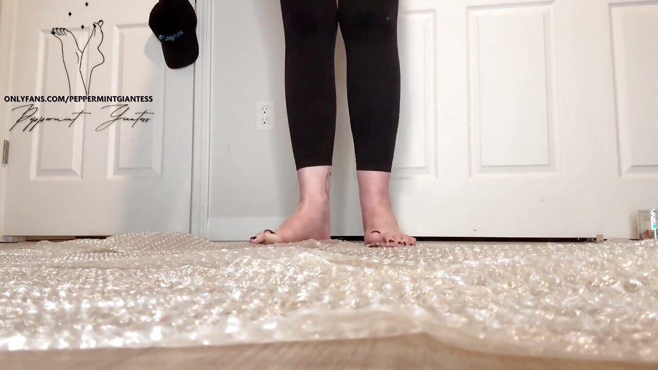 Bubble Wrap Popping Goddess Size 16 Feet