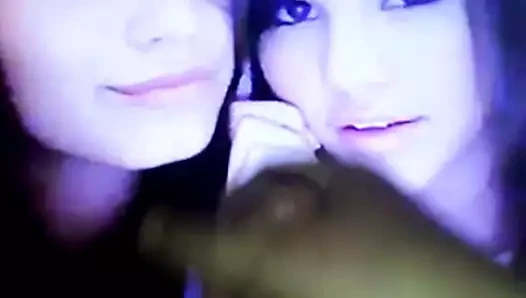 selena ve demi eğdi