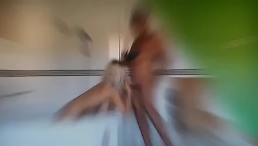 Selena'nın banyoda çıplak seks zevki