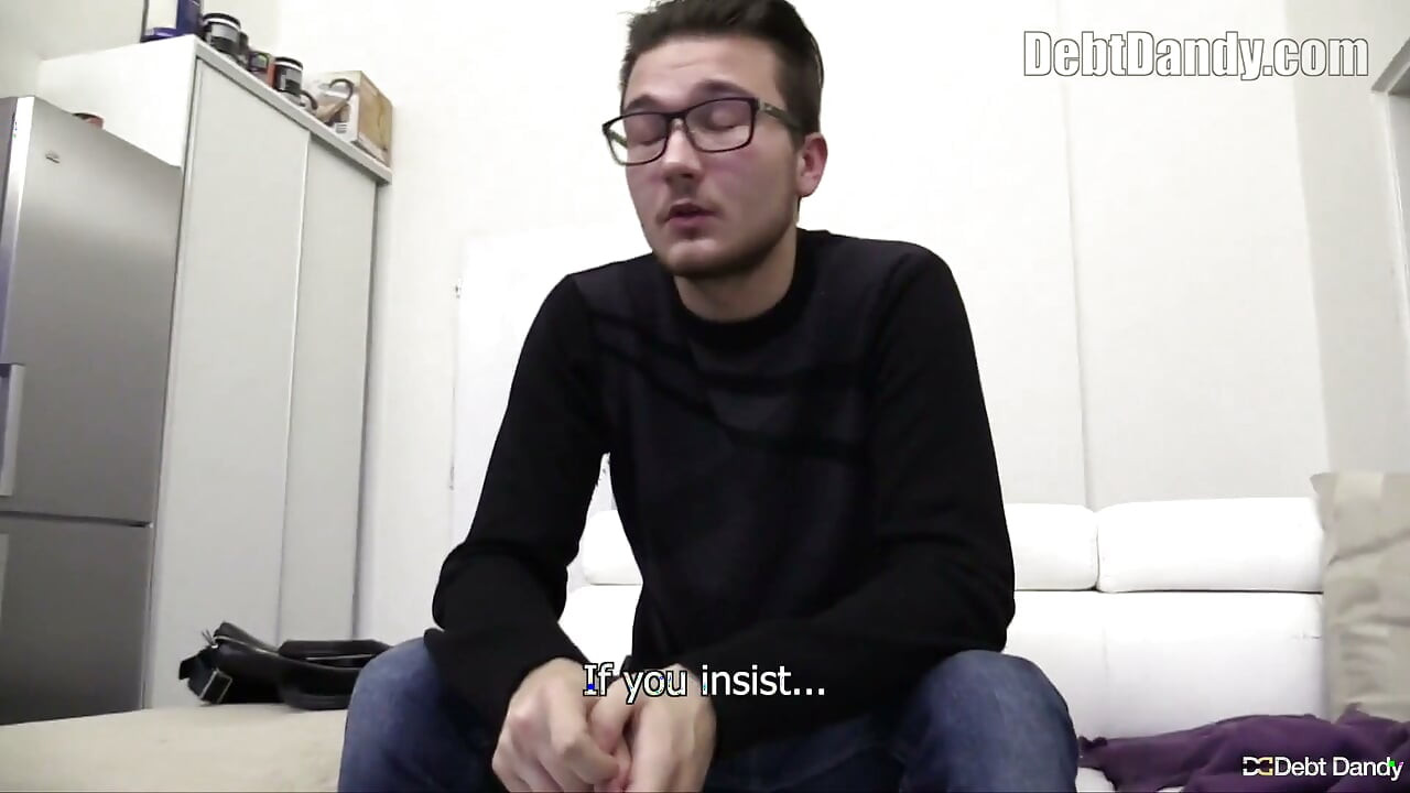 Czech Hunter - Czech Hunter Lures a Handsome Ukrainian Shop Assistant Inside for Hard Fucking
