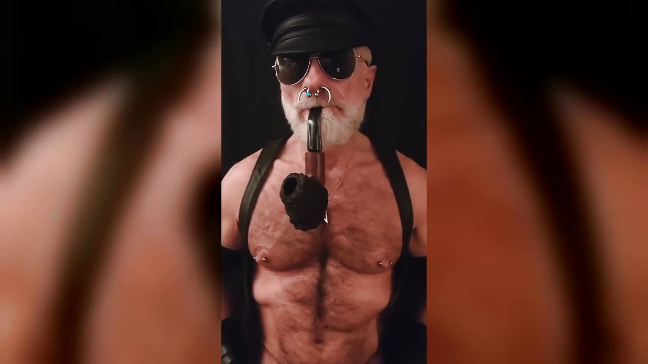 Pipedad Is a Nipple Pig