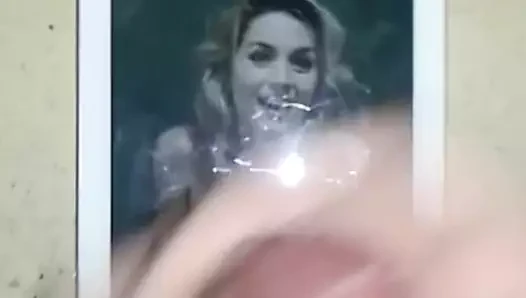 Ana de armas cumtribute