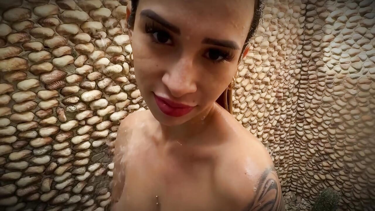 Sex-addicted Stepfather Bursts Into the Shower and Ends up Cumming on His Stepdaughter