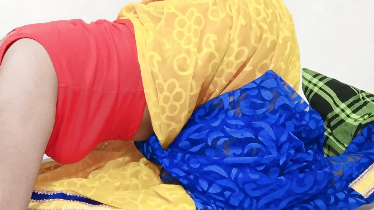 Vídeo romântico de sexo entre enteada e mamãe da vila Deshi depois de muito tempo.