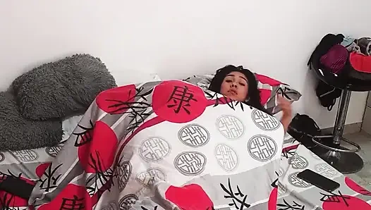 Horny stepdaughter can't stand it and asks her stepdad to fill her pussy