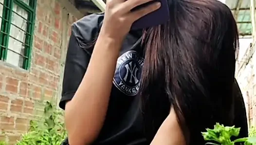 Sexy Girl Streams and Touches Herself for Fans