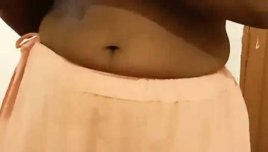 Desi Tamil Wife Renu’s Big Ass & Pussy Teased in Saree Post-hotel - Cuck Films! Indianhotwifex