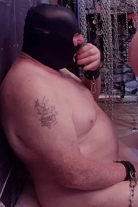 Part 1:- Lanista Bear & Domina Satana Takes Pussy Licker in the Dungeon for a Bit of Food Play and Treats.