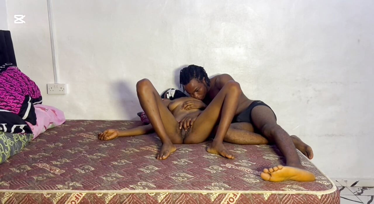 Cuplu negru se fute pasional acasă