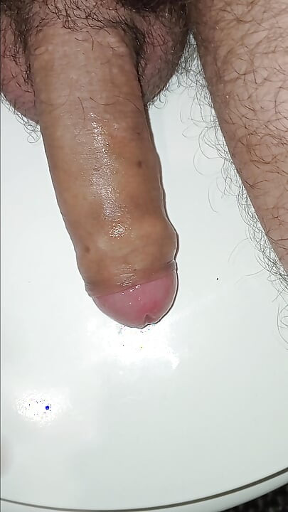Arousal of a beautiful on sweet with a leak! Rate!