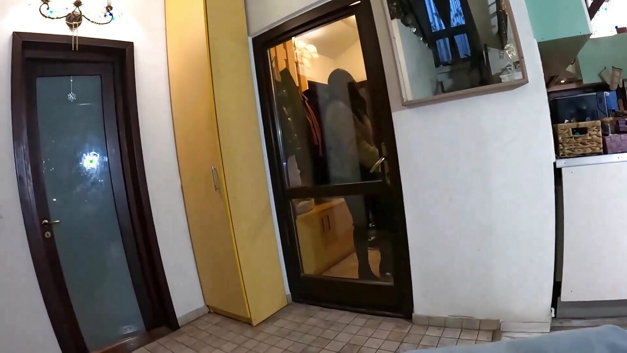 豪华皮草和皮革恋物癖 - 深喉, 双射和激情口交 第326集