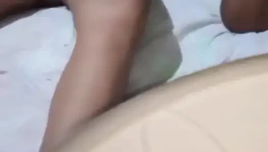 Pinay kocası tarafından oynandı