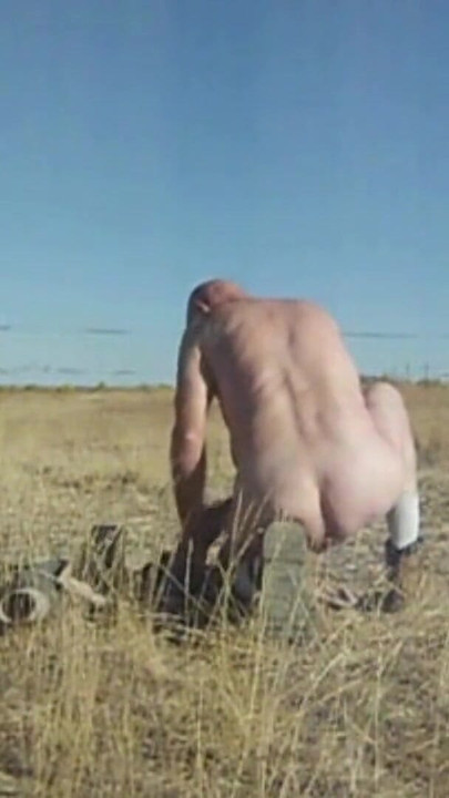 Powerful moment from "22 Oct 2024 Rogerson, Idaho. Out in the desert on the first day of fall."