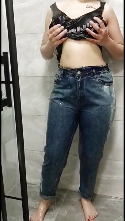 Dressing in clothes in the shower should squirt