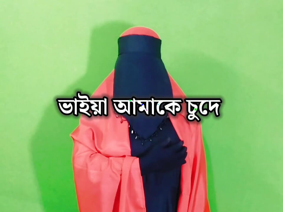 Desi bengálská krásná manželka se baví uvnitř domu