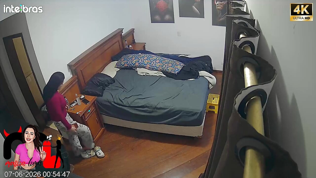 Ifood Teslimatçısı Popomu Boşaltı, Cuckold Ise Her Şeyi Temizledi!