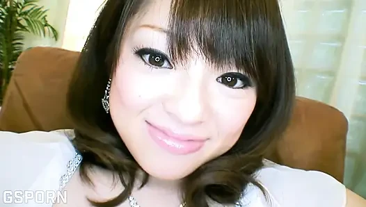 Seksi Japon genç kız ıslak üçlü sekste sikiliyor ve ateşli dölleme