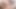Çekici japon genç onun narin kesilmiş kedi ile oynuyor