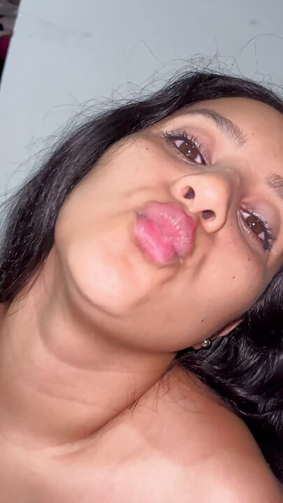 Vagina mi je prezatvorena, trebam nekoga da mi pomogne