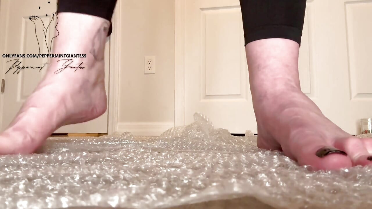 Bubble Wrap Popping Goddess Size 16 Feet