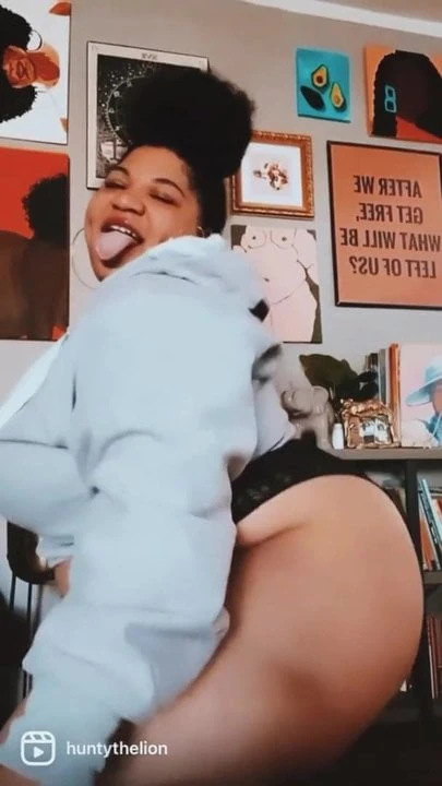 Sexxy ass BBW - I want her