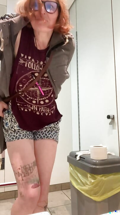 Desperate Piss at the Airport