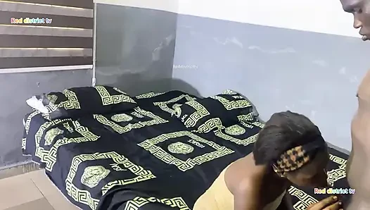 Pertama kali sama pacar baruku, dan... Koneksi Adalah Segalanya