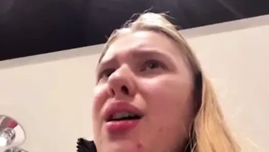 Extreme show in the changing room with jucielussie