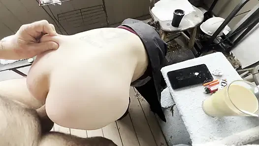 Я трахнул эту уличную в каждой комнате!