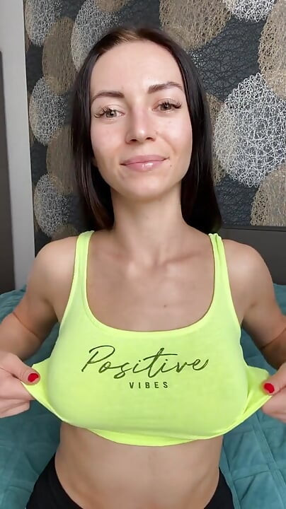 Changing Tops, Flashing Tits,eye Contact