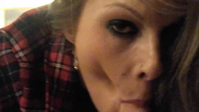 Suck dick blonde amateur milf from HOREReu