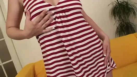 Kızıl saçlı ve mükemmel memeli bu seksi ateşli sürtük sikimi yalama ve sakso çekmede gerçekten iyi